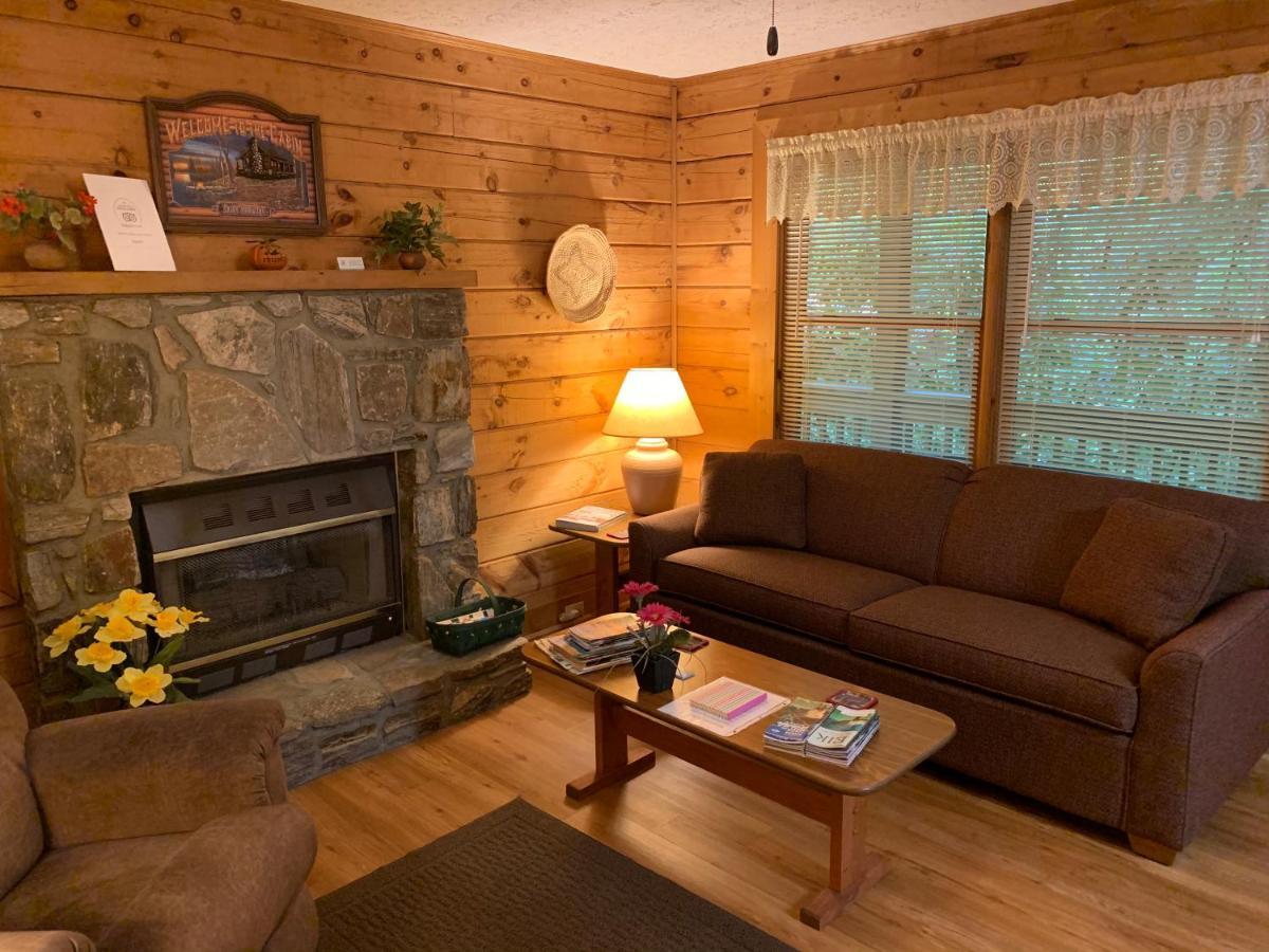 Misty Creek Log Cabins Maggie Valley Eksteriør bilde